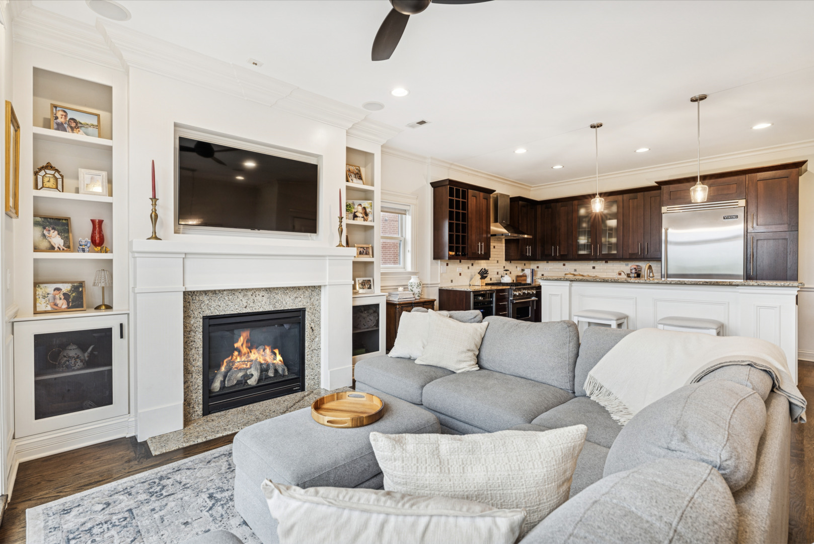 1312 W Webster Avenue 3W