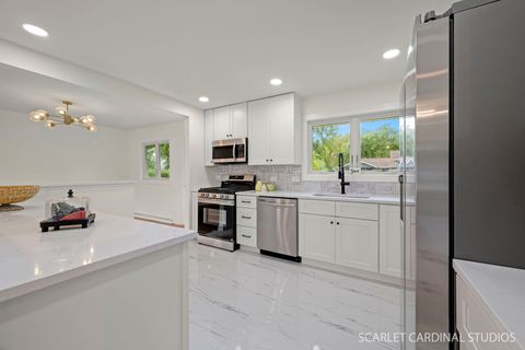 Tiny photo for 102 N Erie Street, Wheaton, IL 60187 (MLS # 12649785)