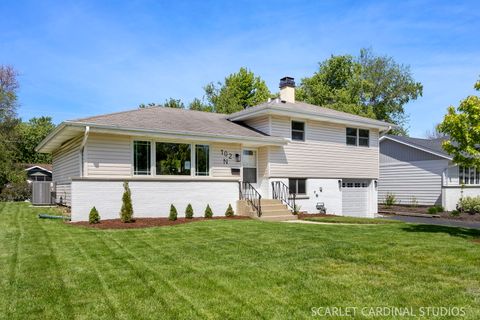 Property photo of 102 N Erie Street, Wheaton, IL 60187