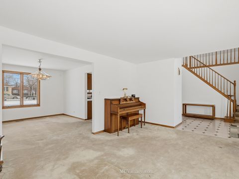 Tiny photo for 729 N 8th Avenue, Addison, IL 60101 (MLS # 12547875)