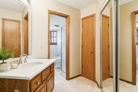 Tiny photo for 128 Woodstone Drive, Buffalo Grove, IL 60089 (MLS # 12500751)