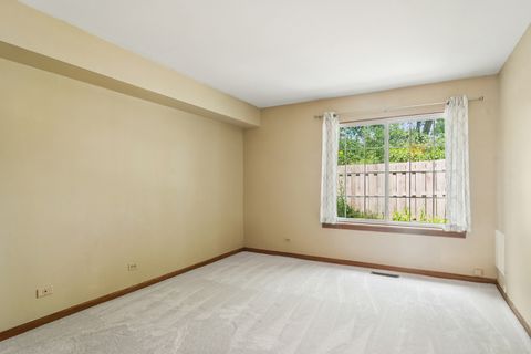 Tiny photo for 128 Woodstone Drive, Buffalo Grove, IL 60089 (MLS # 12500751)