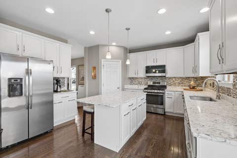 Tiny photo for 13824 Amelia Drive, Lemont, IL 60439 (MLS # 12709471)