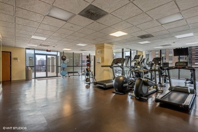 1122 N Clark Street 3004