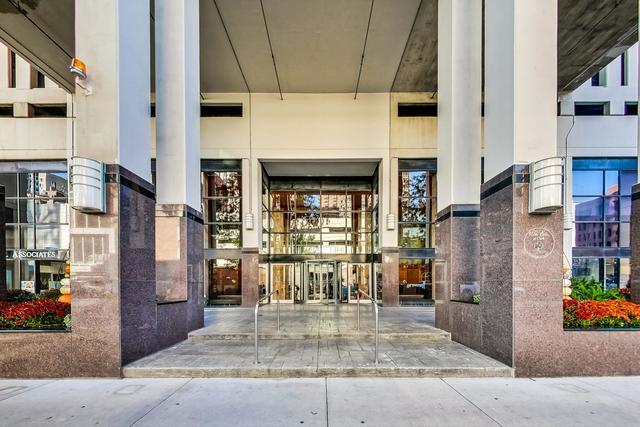 1122 N Clark Street 3004