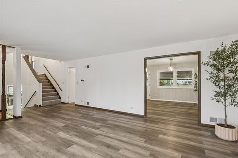 Tiny photo for Libertyville, IL 60045 (MLS # 12491262)