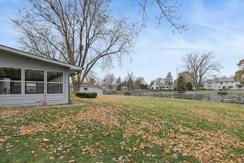 Tiny photo for Libertyville, IL 60045 (MLS # 12491262)