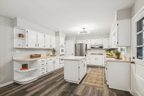 Tiny photo for Libertyville, IL 60045 (MLS # 12491262)