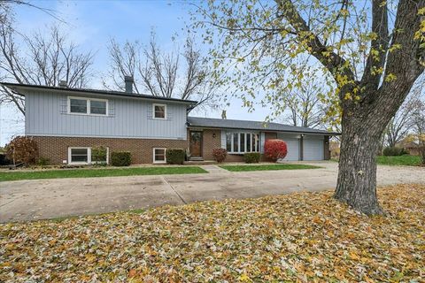 Tiny photo for Libertyville, IL 60045 (MLS # 12491262)