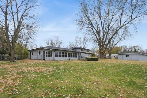Tiny photo for Libertyville, IL 60045 (MLS # 12491262)