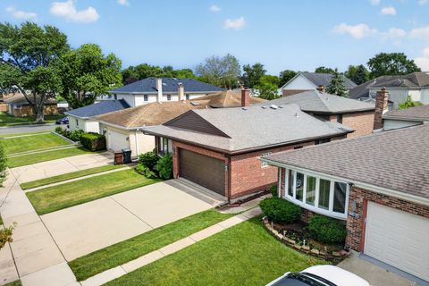 Tiny photo for 4609 Birchwood Avenue, Skokie, IL 60076 (MLS # 12675760)