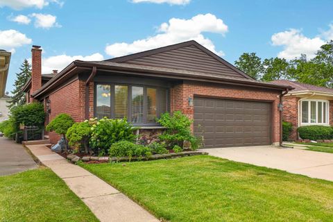 Tiny photo for 4609 Birchwood Avenue, Skokie, IL 60076 (MLS # 12675760)