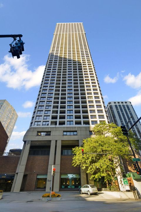 Photo of 1030 N State Street #35K, Chicago, IL 60610 (MLS # 12506515)