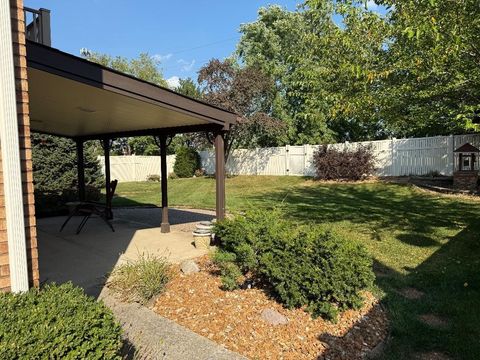 Tiny photo for 16401 Tanbark Drive, Tinley Park, IL 60477 (MLS # 12487803)
