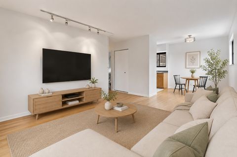 Tiny photo for 455 W Saint James Place #506, Chicago, IL 60614 (MLS # 12678310)