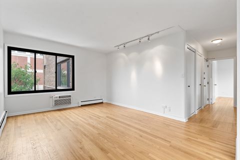 Tiny photo for 455 W Saint James Place #506, Chicago, IL 60614 (MLS # 12678310)