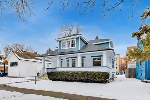 Tiny photo for 1638 Oakwood Avenue, Des Plaines, IL 60016 (MLS # 12730431)