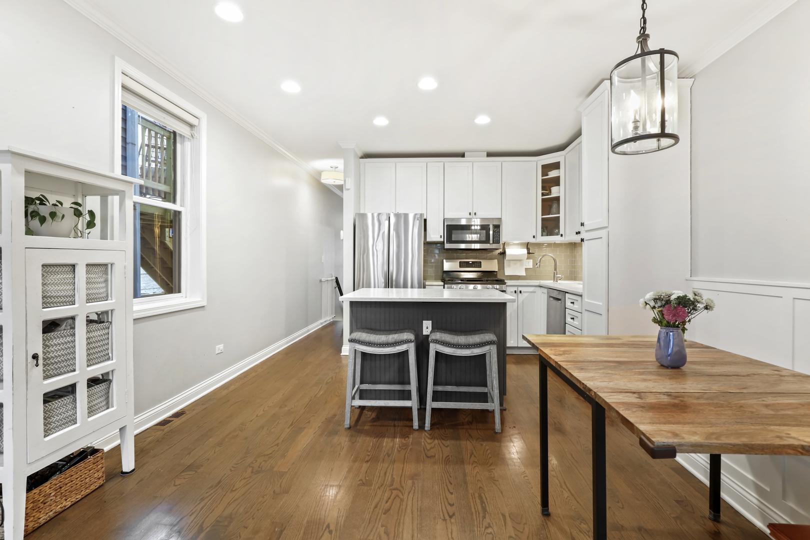 1955 W Melrose Street 1
