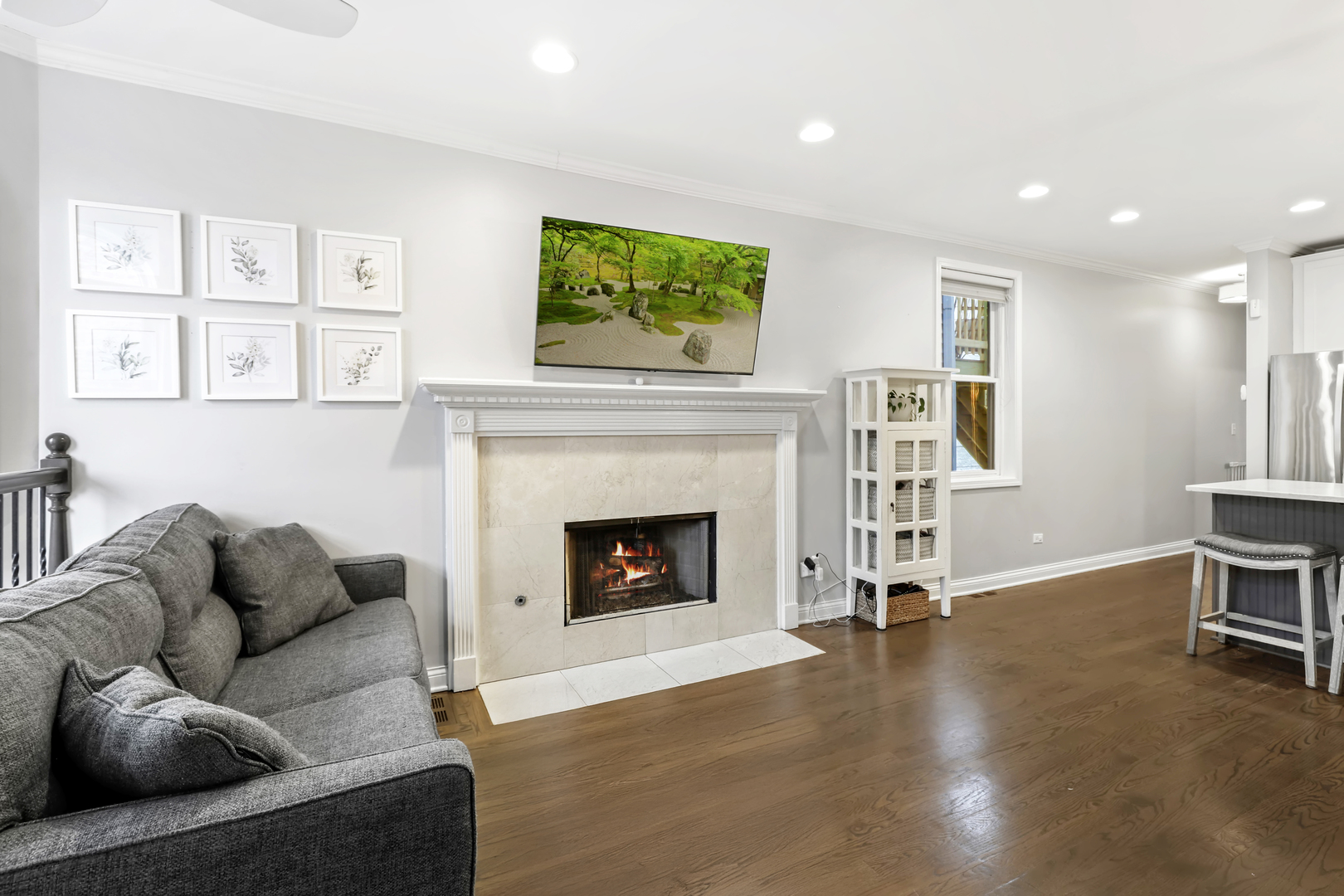 1955 W Melrose Street 1