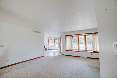 Tiny photo for 601 N Church Street, Crescent City, IL 60928 (MLS # 12493420)
