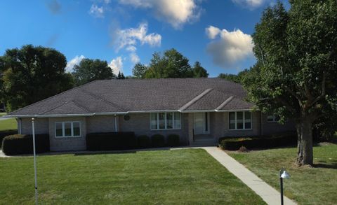 Photo of 601 N Church Street, Crescent City, IL 60928 (MLS # 12493420)