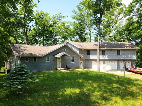 1115/1114 Windyhill Court Varna IL 61375