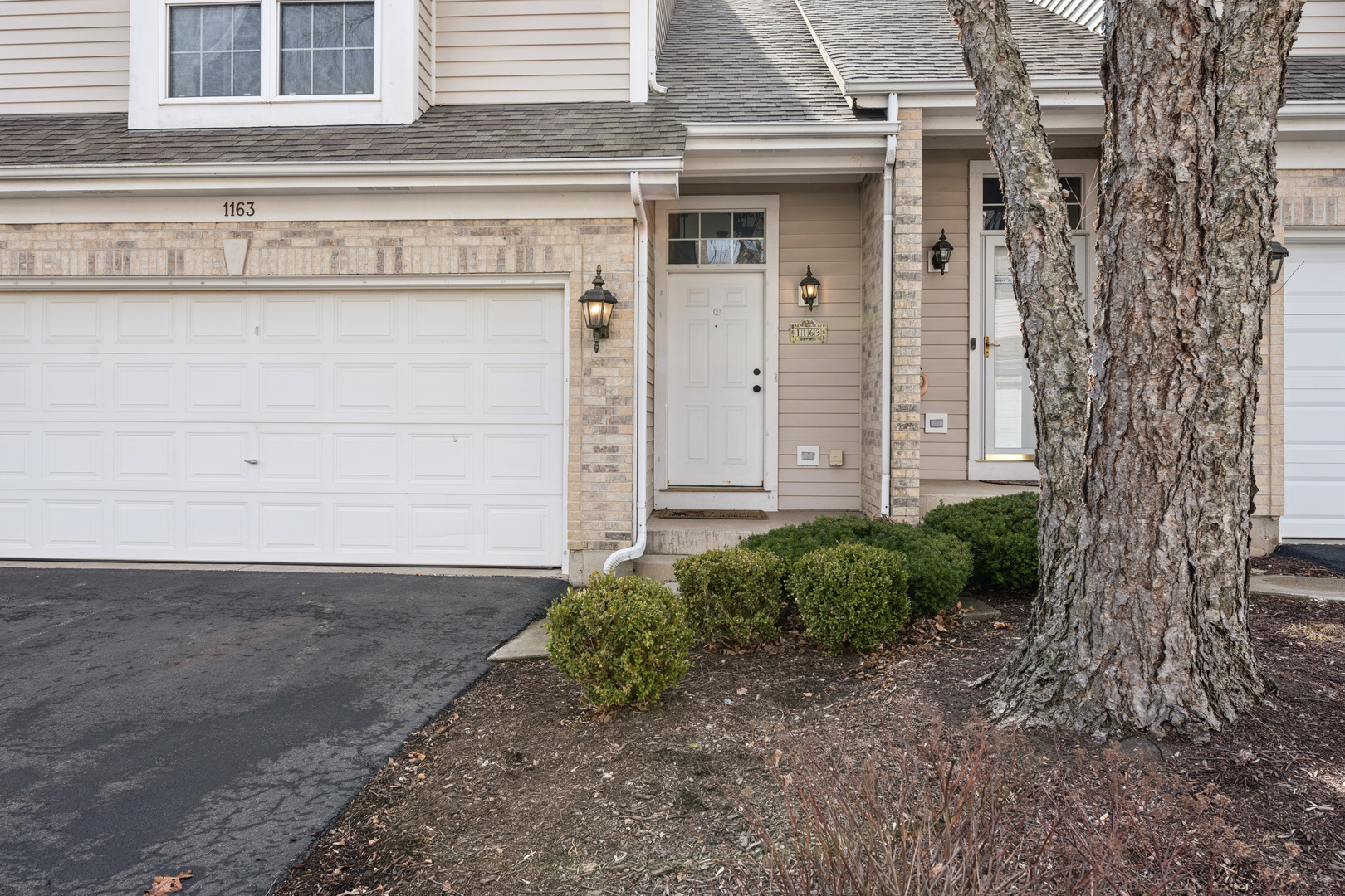 1163 E Danbury Drive