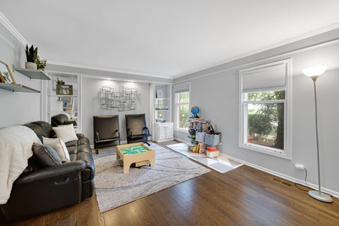 Tiny photo for 9054 Forestview Road, Evanston, IL 60203 (MLS # 12772901)