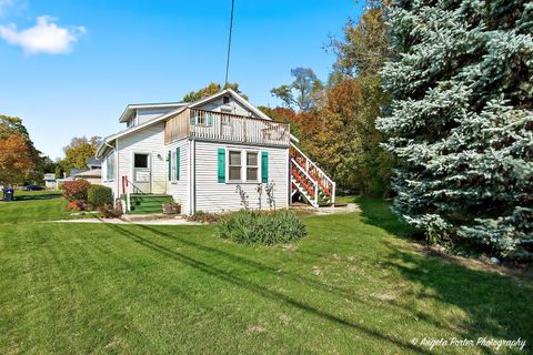Tiny photo for 814 N River Road, McHenry, IL 60051 (MLS # 12513720)