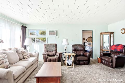 Tiny photo for 814 N River Road, McHenry, IL 60051 (MLS # 12513720)