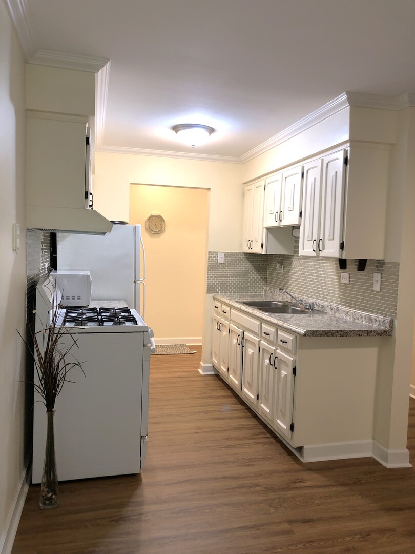 1188 Royal Glen Drive 101W