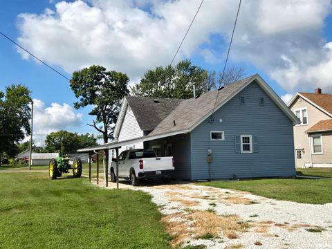 Tiny photo for 305 W NORTH Street, Mt Sterling, IL 62353 (MLS # QC4266671)