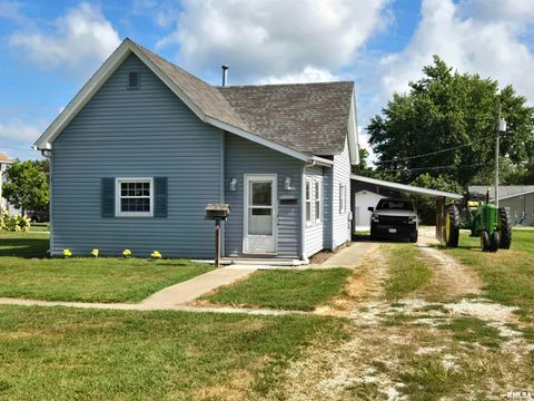 Photo of 305 W NORTH Street, Mt Sterling, IL 62353 (MLS # QC4266671)