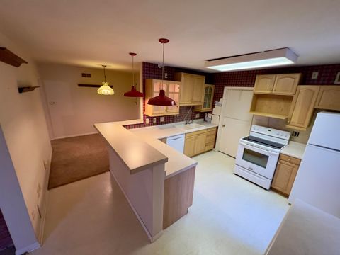 Tiny photo for 108 E 37th Street, Davenport, IA 52806 (MLS # 100000040)