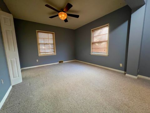 Tiny photo for 108 E 37th Street, Davenport, IA 52806 (MLS # 100000040)