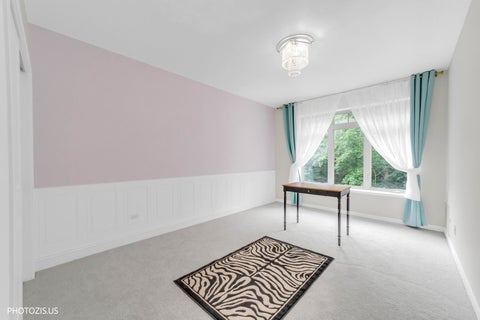 Tiny photo for 425 Benjamin Drive #302, Vernon Hills, IL 60061 (MLS # 12755605)