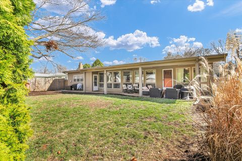 Tiny photo for 1421 Cambridge Drive, Champaign, IL 61821 (MLS # 12592036)