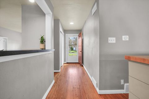 Tiny photo for 1421 Cambridge Drive, Champaign, IL 61821 (MLS # 12592036)