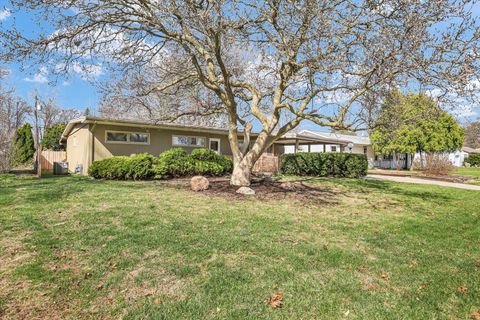 Tiny photo for 1421 Cambridge Drive, Champaign, IL 61821 (MLS # 12592036)
