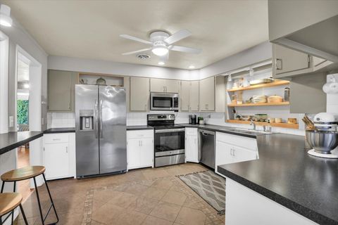 Tiny photo for 1421 Cambridge Drive, Champaign, IL 61821 (MLS # 12592036)