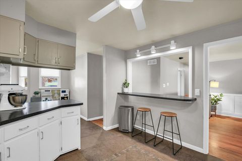 Tiny photo for 1421 Cambridge Drive, Champaign, IL 61821 (MLS # 12592036)