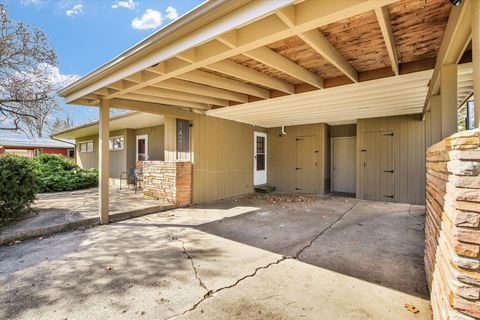 Tiny photo for 1421 Cambridge Drive, Champaign, IL 61821 (MLS # 12592036)