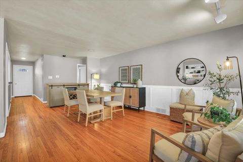 Tiny photo for 1421 Cambridge Drive, Champaign, IL 61821 (MLS # 12592036)