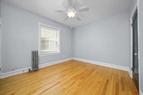 Tiny photo for 854 Washington Boulevard #1, Oak Park, IL 60302 (MLS # 12589336)