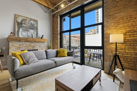 Tiny photo for 1632 S Indiana Avenue #304, Chicago, IL 60616 (MLS # 12675517)