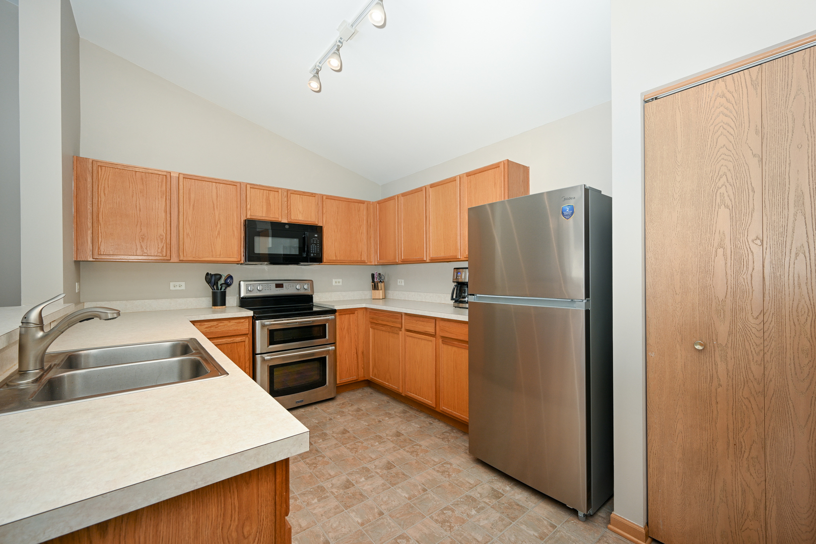 1425 McClure Road 1425