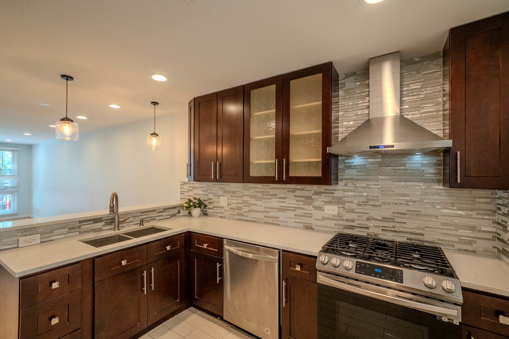 934 E 55th Street