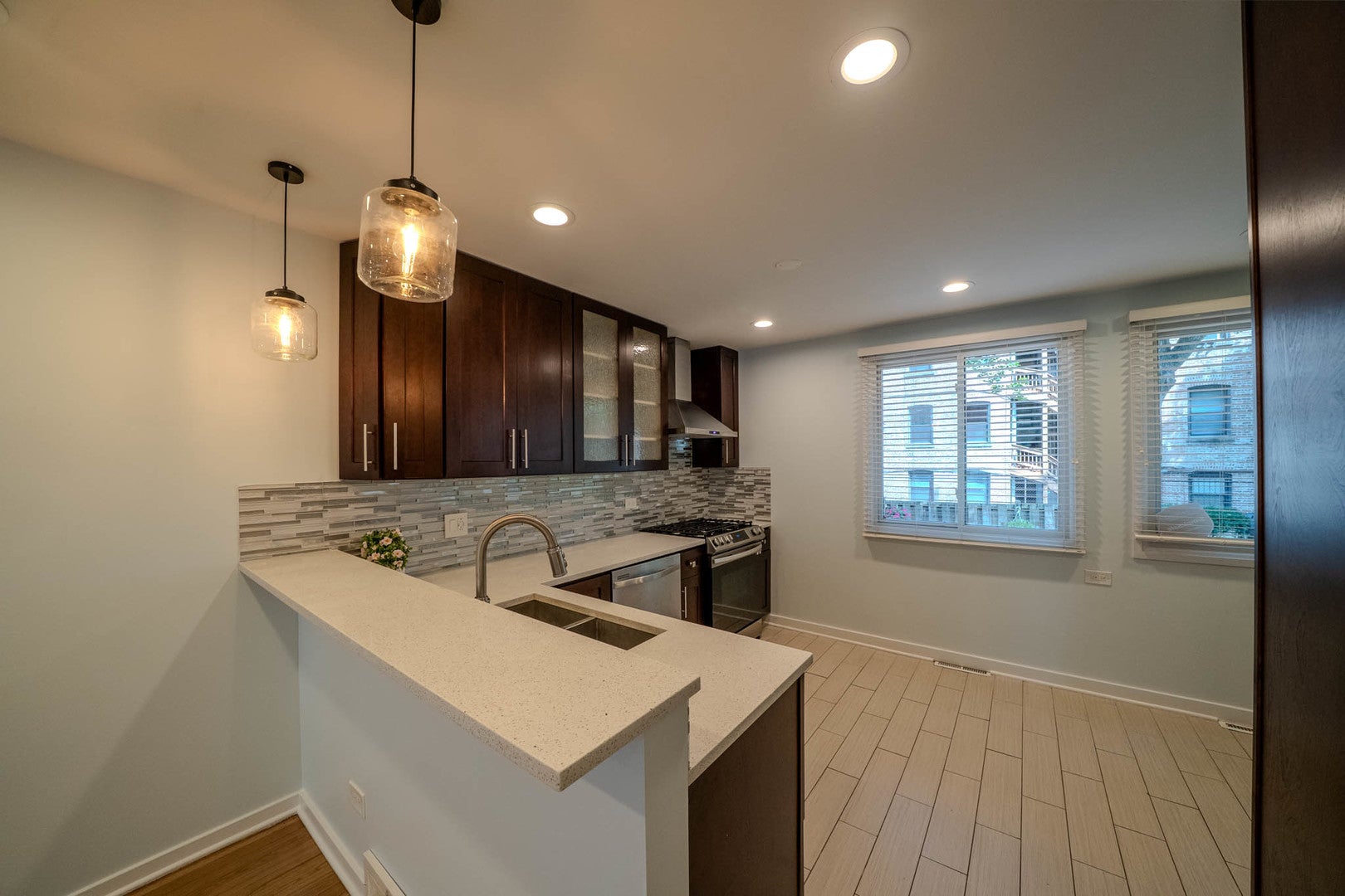934 E 55th Street