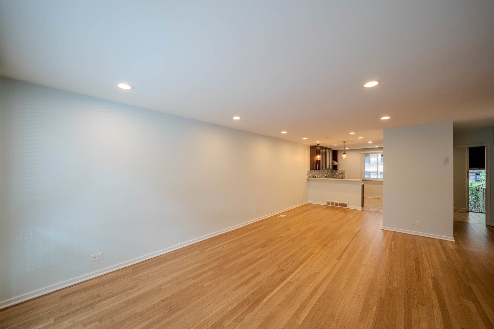 934 E 55th Street