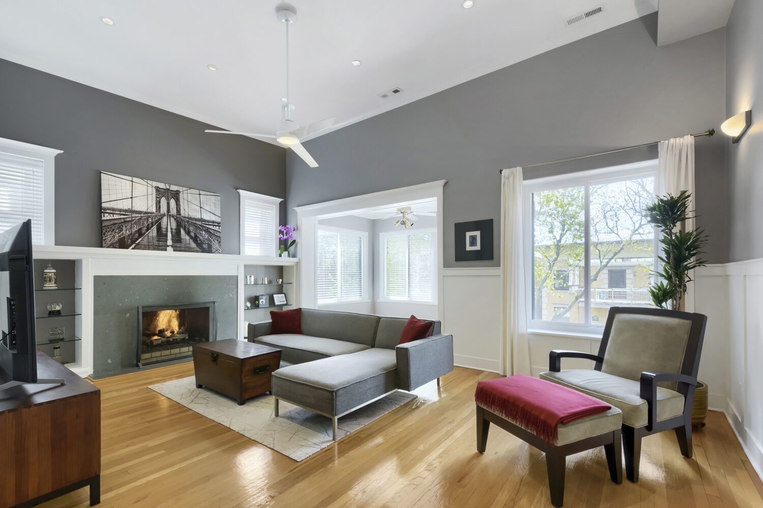 942 W Belle Plaine Avenue 3E